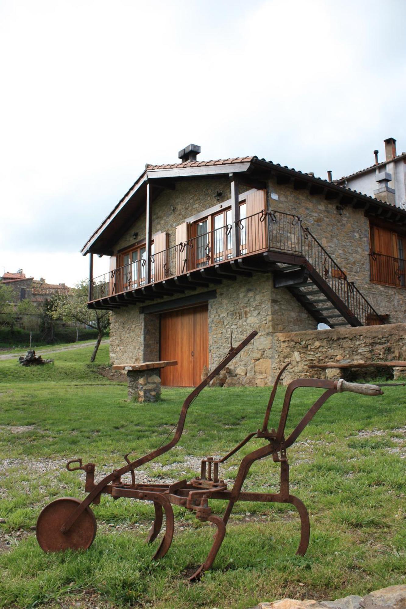 Can Tubau - Casa Rural - Apartaments Campelles Exterior foto